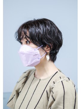 ノード(NODO) ナチュラルウェーブの黒髪ショート