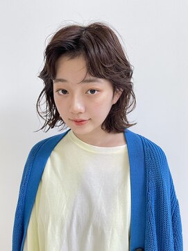 メゾンドイギー(MAISON de IGGY) フェザーバング◎大人かわいい色気を纏うツヤ髪カーキグレージュ