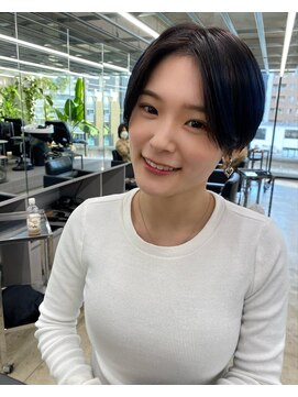 ビューズ オオサカ(VIEWS OSAKA) ダークアッシュ/韓国ツヤカラー/ラベンダーブラウン[肥後橋駅]