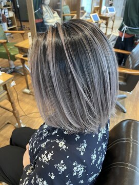 トイロ(toiro) ボブバレイヤージュ