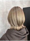 ミルクティーベージュ