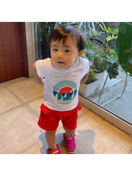 コガ(Coga) 可愛らしい男の子のカット