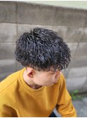 ツーブロック×アイロンパーマ