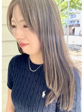 パロ アルト(Palo Alto) 明るめべージュ×顔周りレイヤー