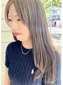 明るめべージュ×顔周りレイヤー