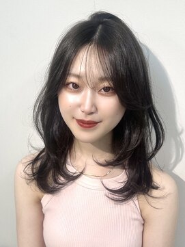 ヴェイン 渋谷(vain) オリーブブラウン艶カラーレイヤーカット