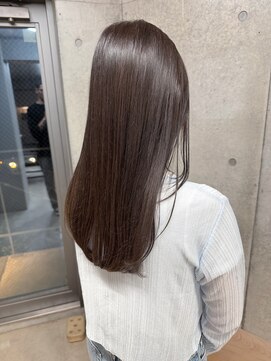 エウペ 渋谷(WEUPE) 斜めバング/グレージュカラー/デザインカラー/シルキーベージュ