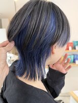 アート ミュゼ(a-to.musee)&nbsp;インナーカラー/ネイビー/ウルフカット