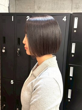 端正シルエットの上品ボブ×吉祥寺