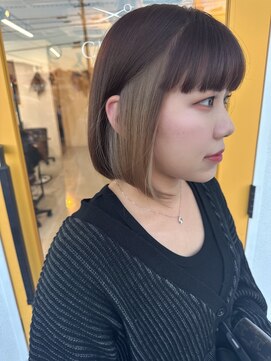 イヤリングカラー