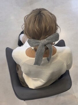 ミラ(MIRA) ゆるふわお団子アレンジ / ヘアアレンジ / 大阪美容室