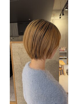 オークプラス(OAK plus+) ショートボブ