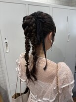 ジーナ 博多(Zina) 《Zina博多》ポニー編み下ろしヘアセット