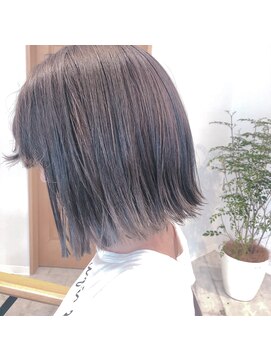 ロミー(Romy) スモーキーカラー☆インナーカラー