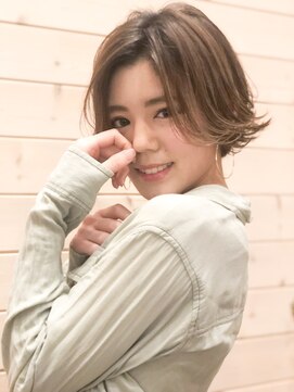 ヘアーアンドシューズ タイプエービー(HAIR&SHOES Type AB) "Type AB川崎"春にぴったり外ハネショート　【川崎】