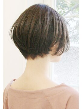 ラグエル(RAGUEL) ３０代～のすっきりショートボブ