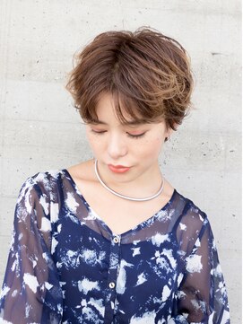 メイクス 表参道(MAKE'S omotesando) ふんわり可愛いエッジショートボブ