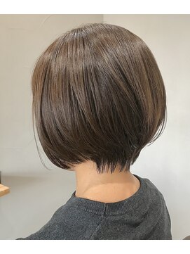 オウル(OWL) ショートボブ