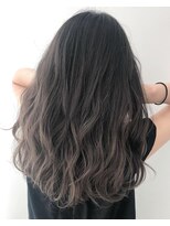 クールブ(Courbe)&nbsp;大人気の美髪カラー♪透明度たっぷりのペールアッシュ