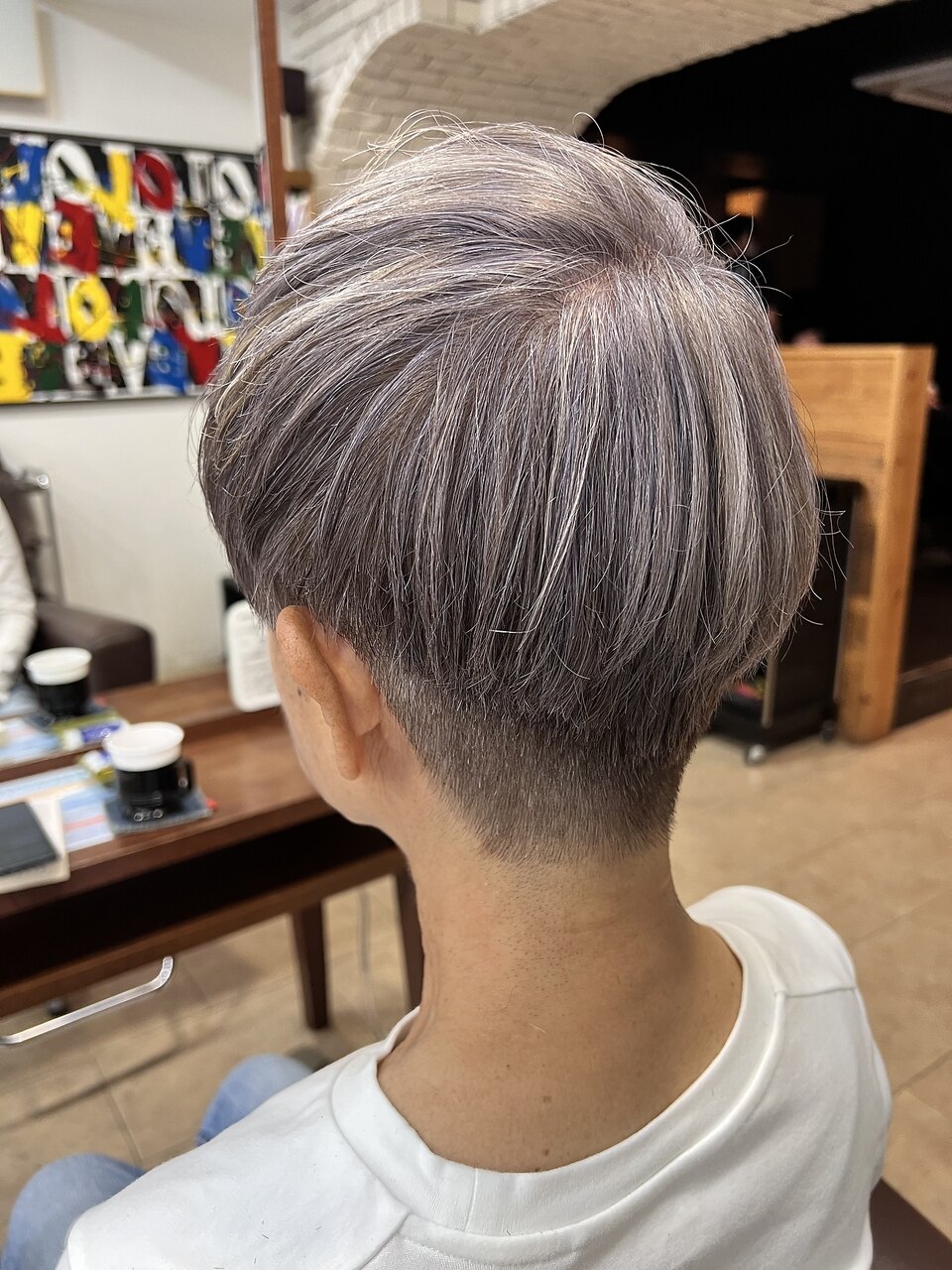 白髪を活かしたパープルグレージュカラー 【延山styling】：L172397964