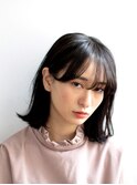 ターコイズブルー青髪エメラルドグリーン切りっぱなしミディアム