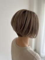ヘアーサロン フーガ 春日部店(HAIR SALON fuuga)&nbsp;前下がりショート×ミルクティーベージュ