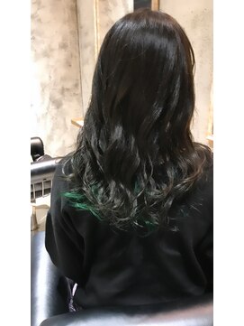 ニーゼロゼロナナ(2007) チラ見せインナー