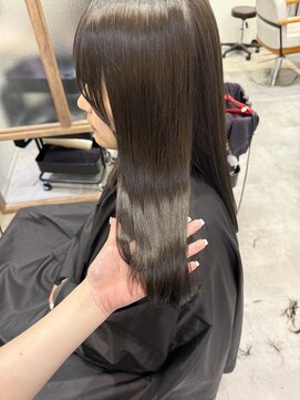 ロミバイリー(Romi by Lyee) オリーブアッシュ