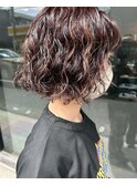透明感ダークレッド×ゆるスパイラルボブ