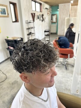 ヘアーサロン ヴィアルス 松原店(hair salon VIARS) スペインカール!ホワイトメッシュ