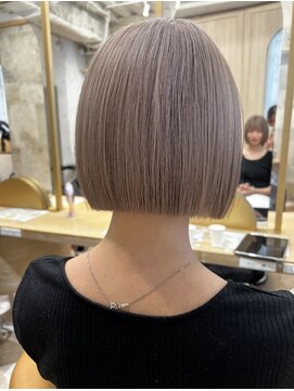 ロンドアリシア 金山(Lond Alexia) 艶髪/カット/髪質改善/酸性ストレート/オージュア