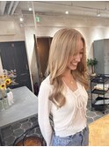 10代20代30代ブリーチカラー抜きっぱなしウェーブ巻きロング