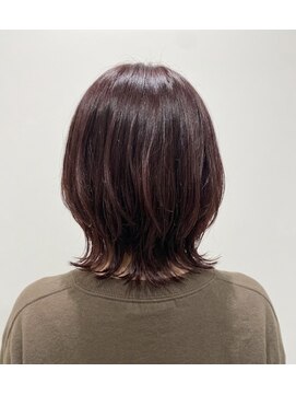 プルイ(PLUSE) くびれレイヤーボブ×ピンクブラウン