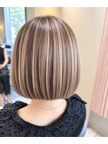 マイノリティー(Minority Produced By TOPHAIR) 白髪ぼかしハイライト|ミルクティーベージュ