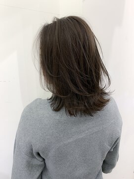 ナイン 麻布十番(NINE) グレーアッシュ・ヘルシーレイヤー・簡単スタイリング