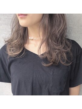 アピッシュ ギンザ(apish ginza) tomoヘア＊似合わせケアブリーチダブルカラー　ペールアッシュ