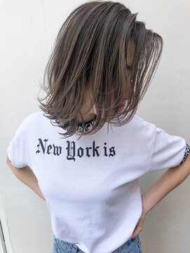 トルネード(TORNADO) 外国人風ウルフボブ ロブ ハイライトバレイヤージュ グレージュ