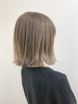 ジゼル(gisele) （稲毛）スイングロブ×ミルクティーベージュ