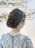 ワンピースにピッタリ!ルーズアップスタイル