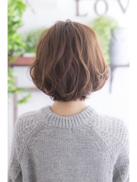 ミエル ヘア 新宿(miel hair) 〈mielhair新宿〉ナチュラルウェーブボブ