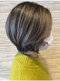 《バレイヤージュ》ショートヘア グレーベージュ