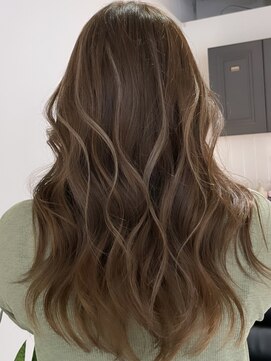 ヨロ 小岩(YOLO) ハイライトカラーミルクティーベージュケアブリーチダブルカラー