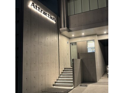アトラクション(AttractioN)の写真