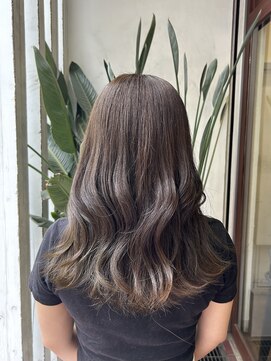 アン ブリーチ 大宮駅東口店(UN BLEACH) オリーブグレージュ