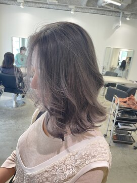 エイト 神戸三宮店(EIGHT) 【暗めの可愛さMAX】ダークグレー♪