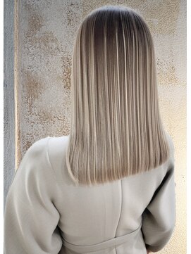 エノア 東京(ENORE) ブリーチ/ダブルカラー/グラデーションカラー/インナーカラー