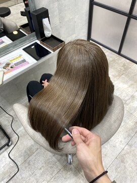 イーズ バイ インス(Yeeee.s by INCE) 白髪ぼかし/脱白髪染め/脱白髪染めハイライト/透明感