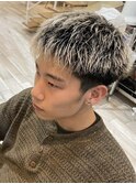 スパイキーショートビジネスショートツーブロックフェード短髪