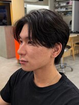 自然な毛流れでラフにキマるセンターパート×ニュアンスパーマ