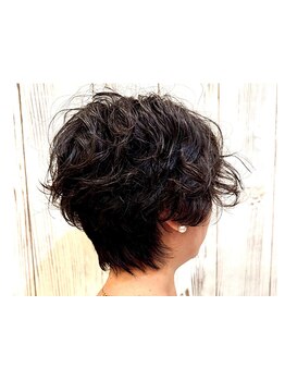 サロン帰りの仕上がりが持続☆一人ひとりに似合う再現性の高いスタイルを実現するカット技術が好評◎